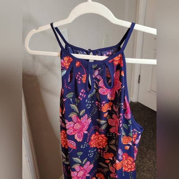 Blue Floral tank top with cut outs, NWOT - Picture 2 of 7